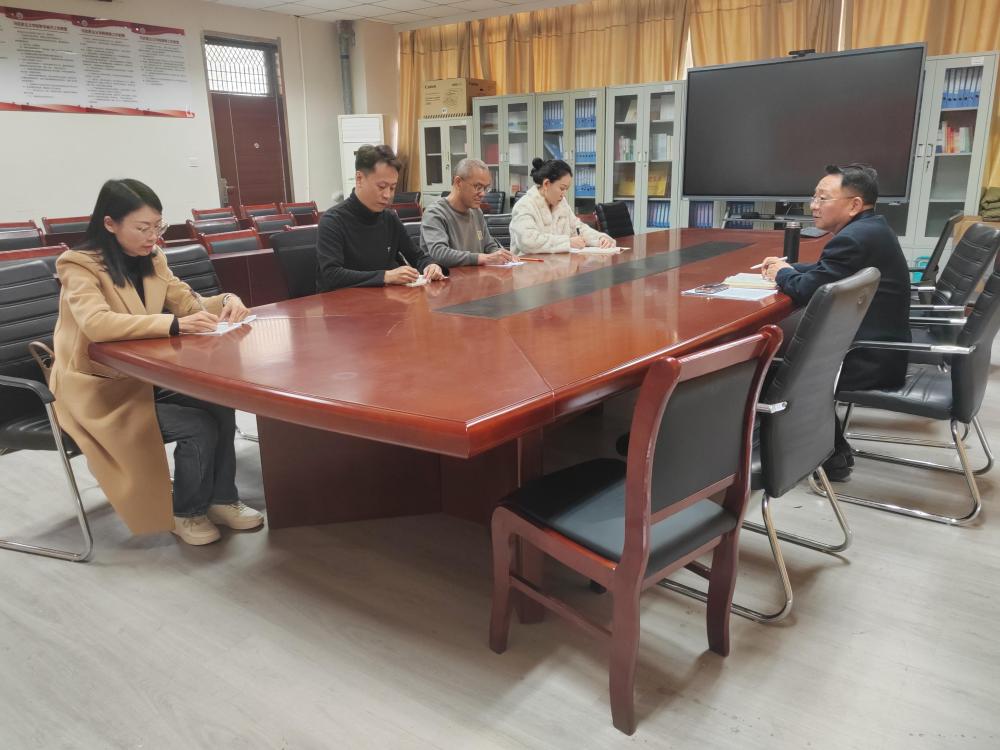 初心如磐守阵地 温情相伴促成长——马克思主义学院召开新入职教师座谈会